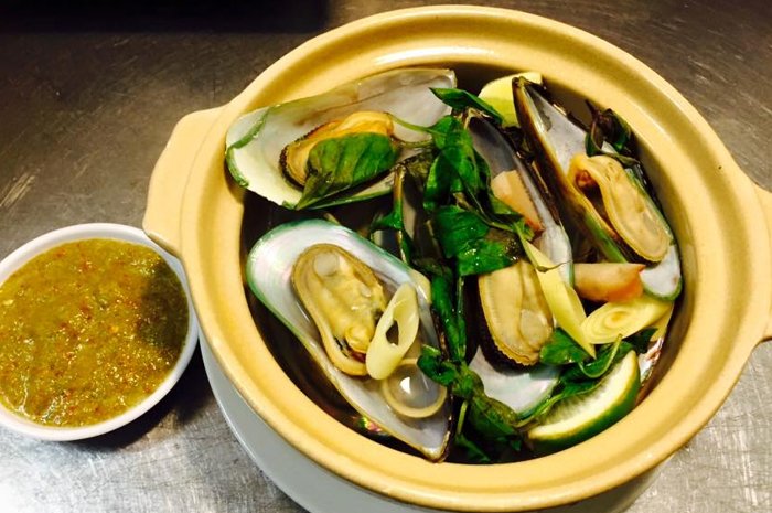 Khun Moo Thai Kitchen-About Us-image2